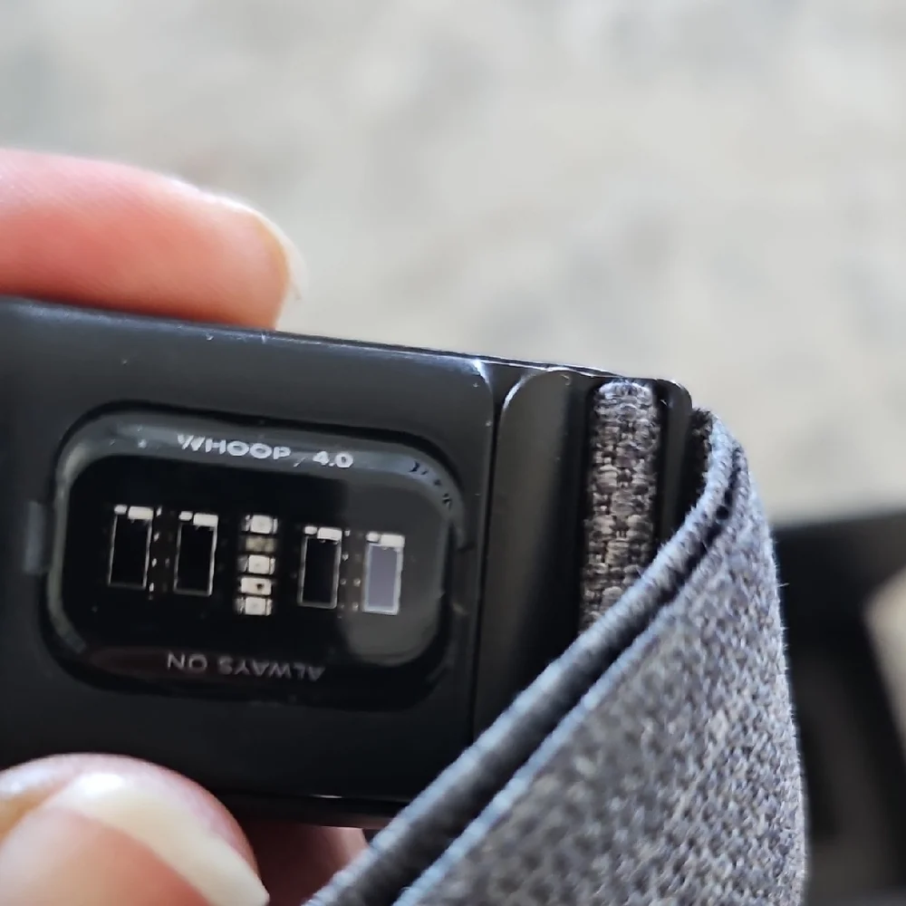 Whoop 4.0 2 Bands + 3 Battery Chargers